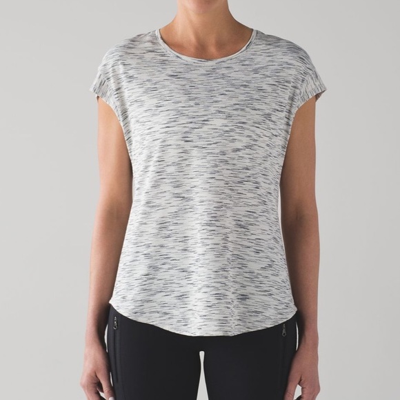 Lululemon Run Around Tee Tiger Space Dye Blk Wht